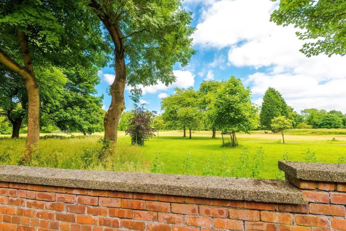 Manchester - Terraced Cottage Exterior photo